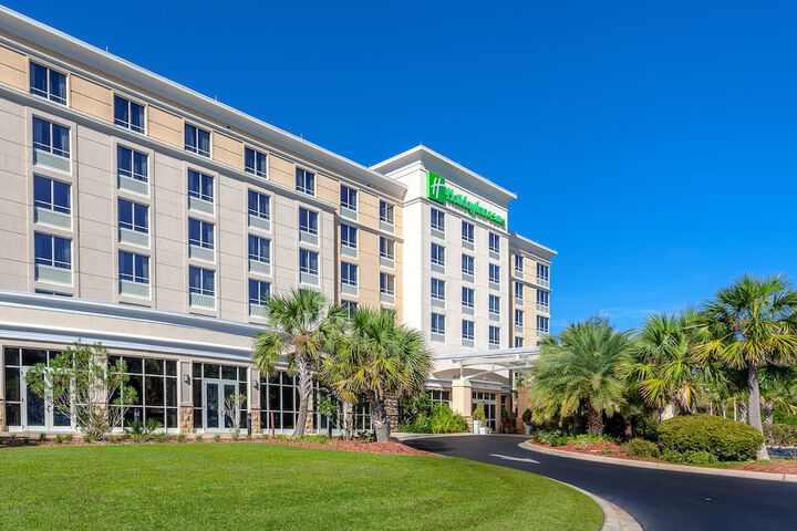 Hotel 5 of 82