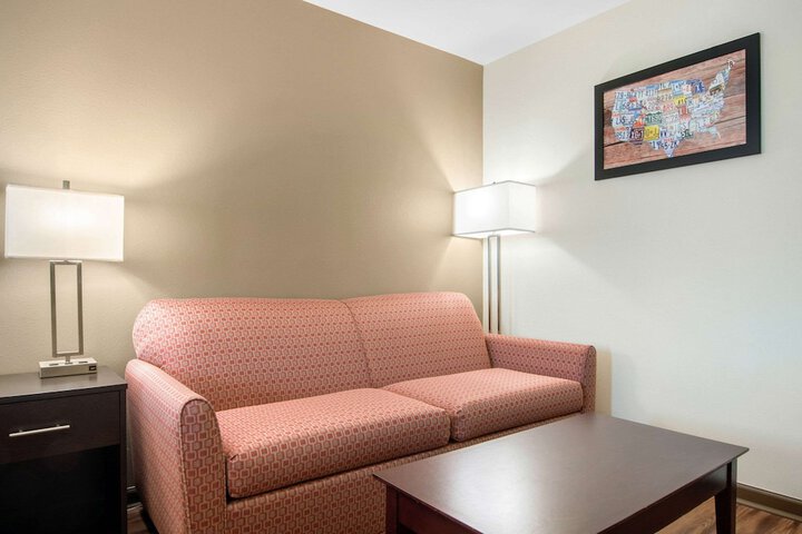 Room 35 of 39