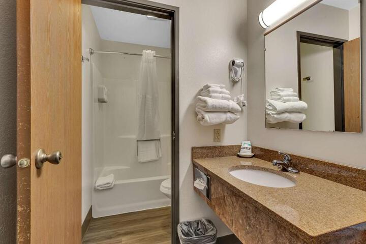 SureStay by Best Western Spicer
