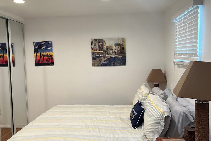 Room 28 of 39
