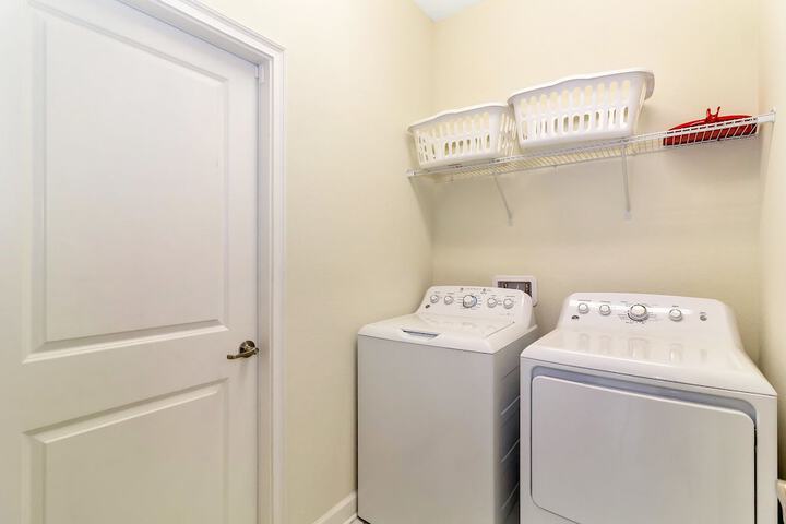 Laundry 92 of 98