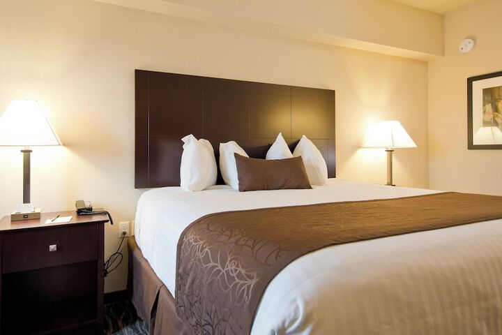 Cobblestone Inn & Suites - Boone