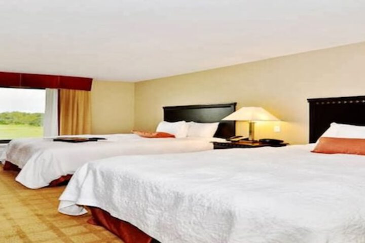 Room 18 of 25
