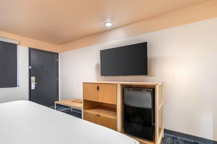 The Sandman Santa Rosa Sonoma an Ascend Collection Hotel
