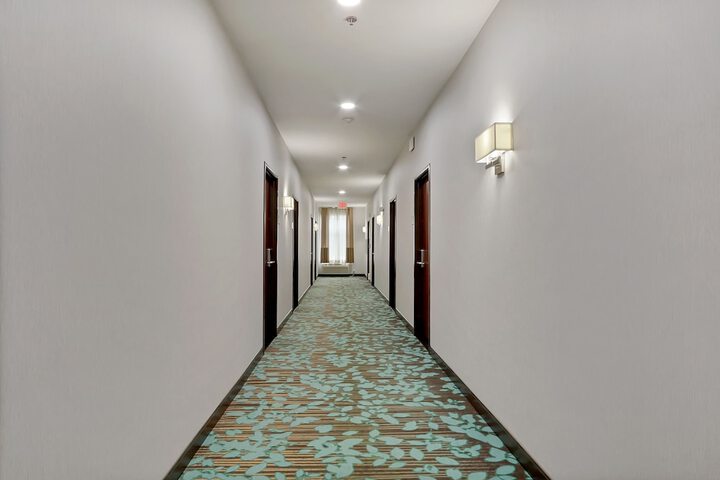 Ballroom/Hall 60 of 68