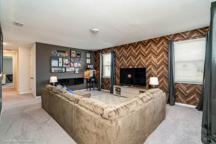 Room 35 of 50