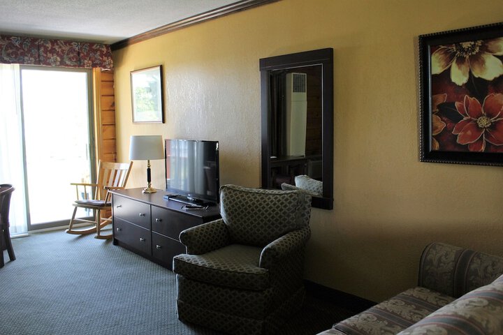 Room 52 of 105