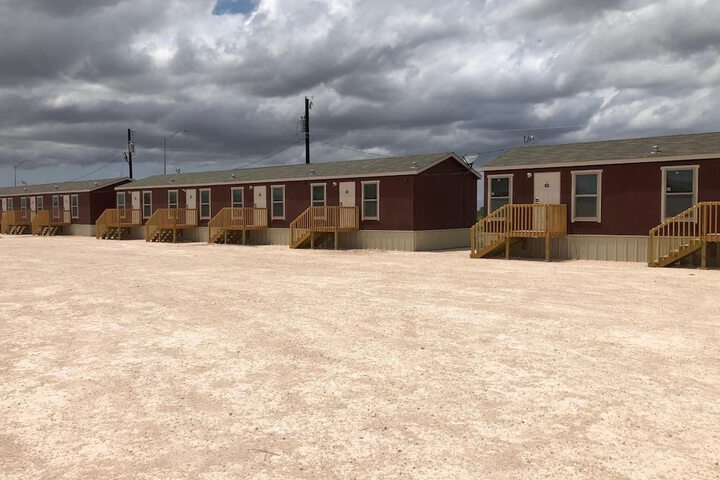 Monahans Country Inn