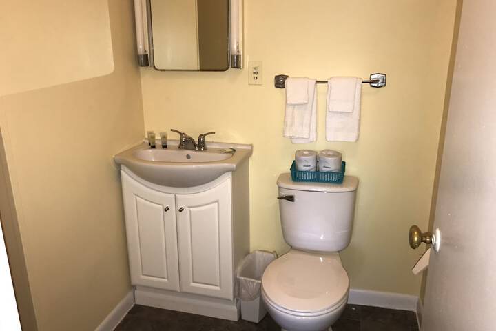 Room 6 of 31