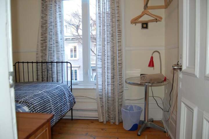 Room 29 of 38