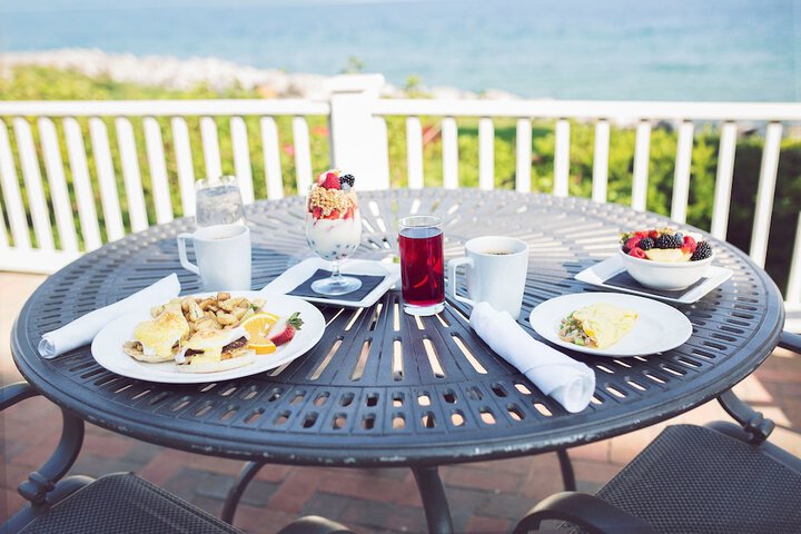 Breakfast/Coffee Service 128 of 194