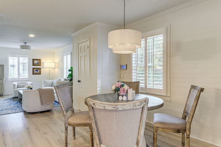 Walk Downtown & Canton Street: Roswell Retreat!