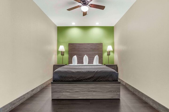 Room 21 of 29