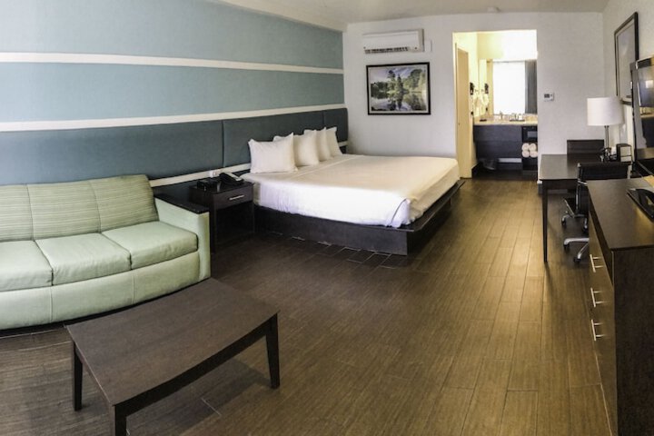 Room 54 of 73