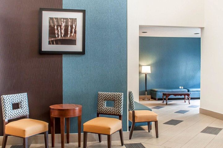 Hotel Interior 6 of 27