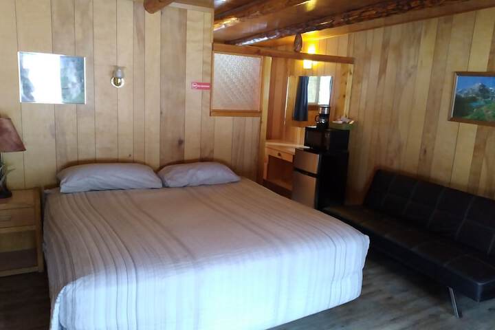 Room 17 of 53