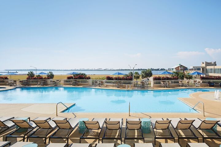 Harrahs Gulf Coast Hotel & Casino - a Caesars Rewards Destination