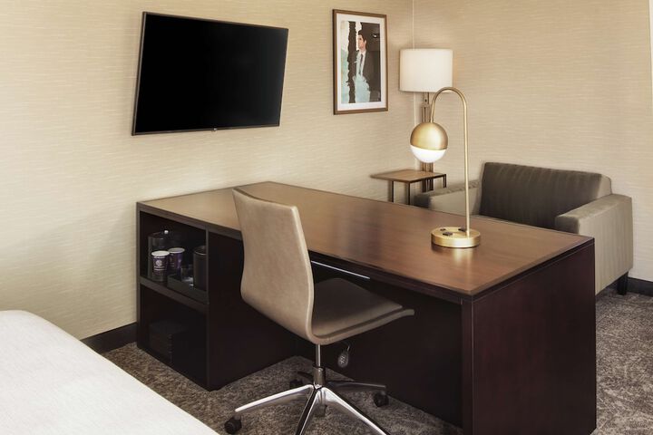 Embassy Suites by Hilton Tysons Corner