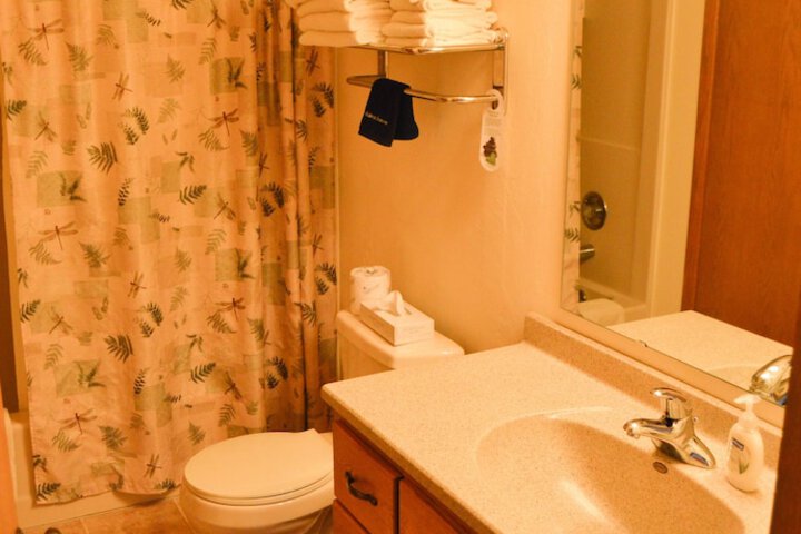 Room 62 of 185