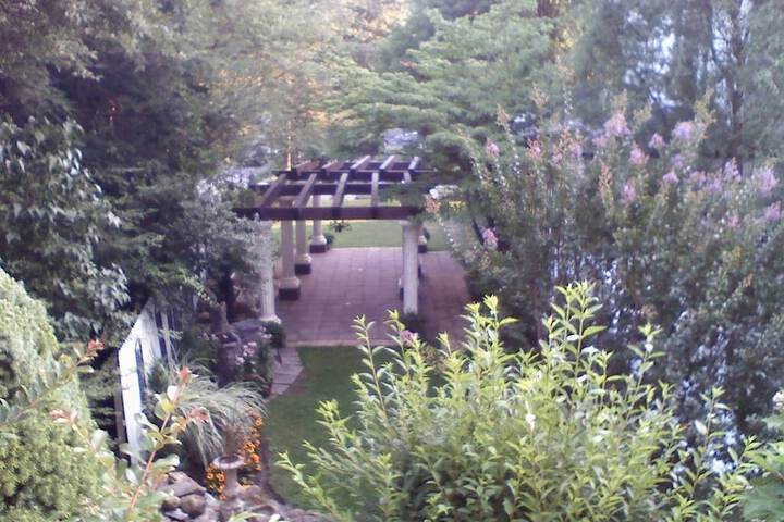 Property Grounds 24 of 27
