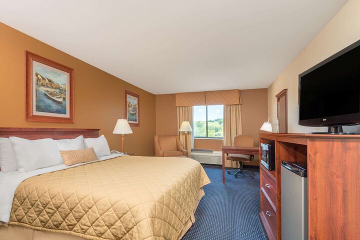 Room 19 of 25