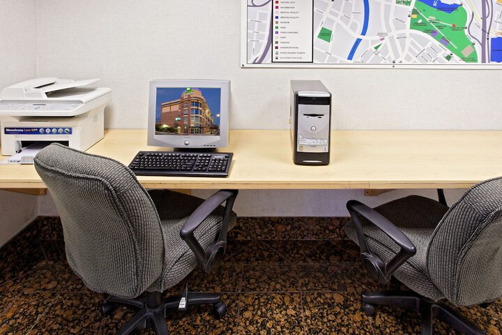 Business Center 65 of 65