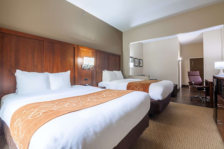 Room 9 of 20