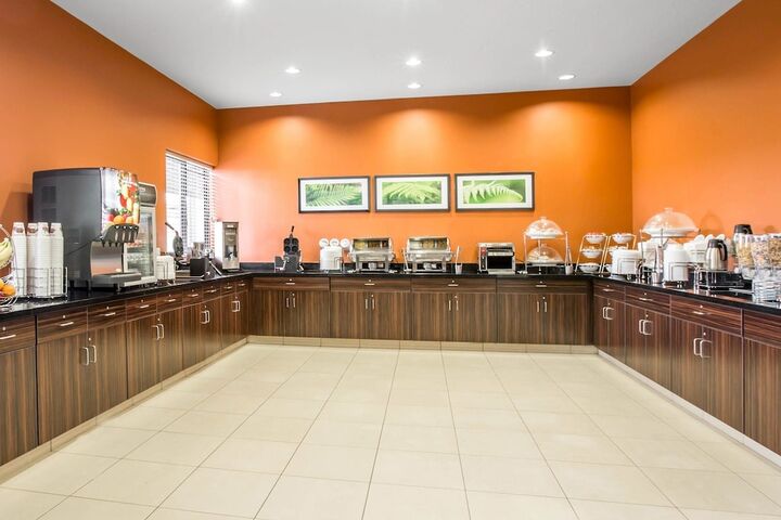 Breakfast/Coffee Service 50 of 61
