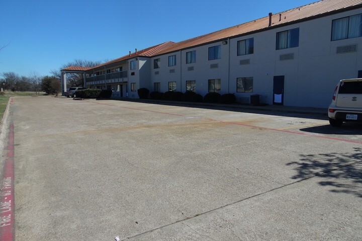 Hotel 7 of 39