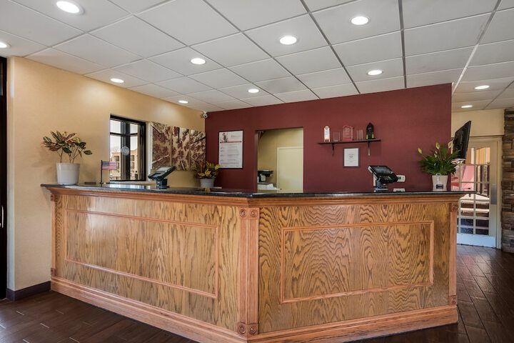 Hotel Interior 10 of 51