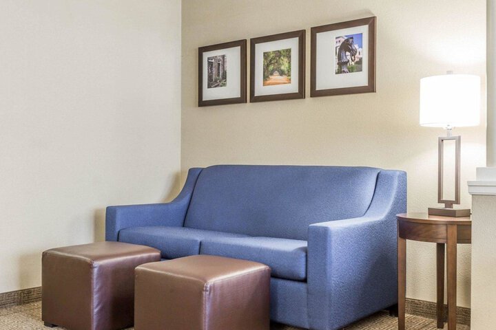 Room 30 of 40