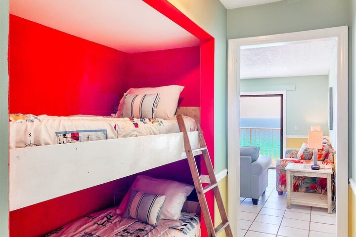 Room 26 of 62