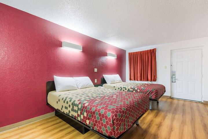 Room 18 of 39