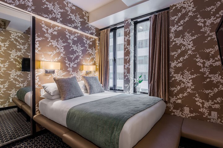 Room 34 of 42