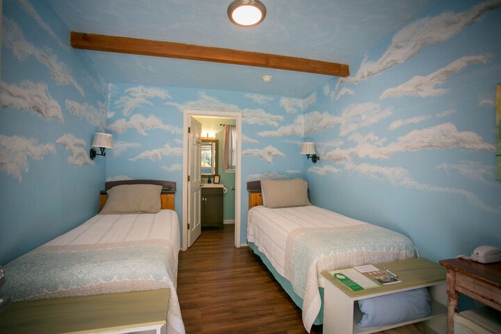 Room 171 of 236