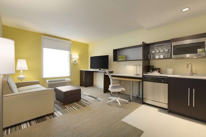 Room 8 of 22