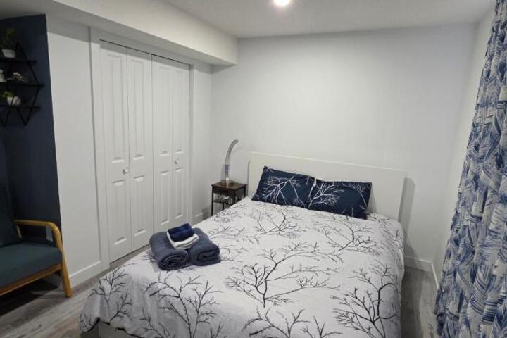 Entire guest basement suite in Cochrane AB