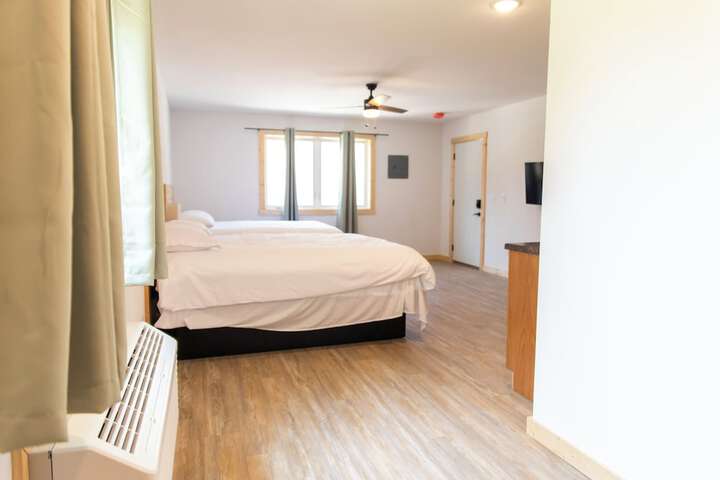 Room 53 of 105