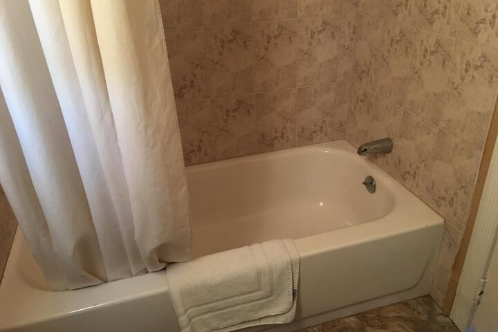 Room 34 of 39