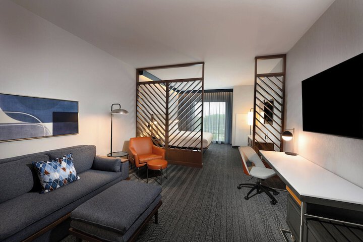 Room 7 of 23