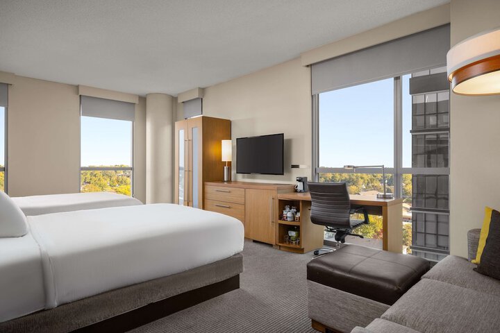 Hyatt Place Iowa City Downtown
