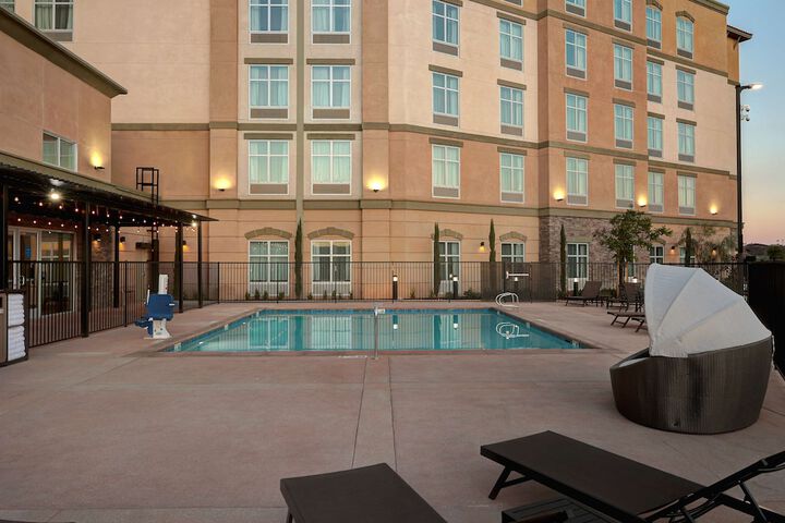 Hotel 5 of 53