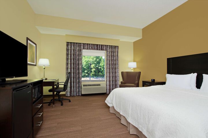 Room 15 of 33
