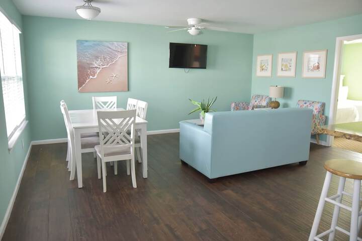 Room 17 of 46
