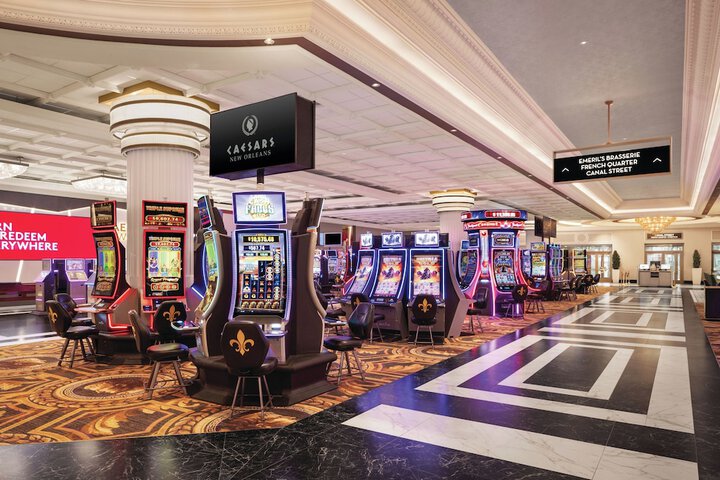 Entertainment 62 of 70