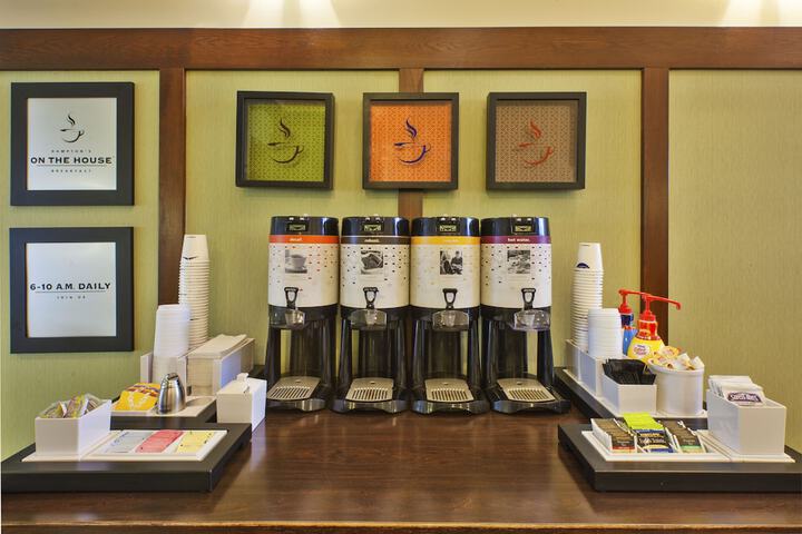 Hampton Inn & Suites Providence / Warwick-Airport
