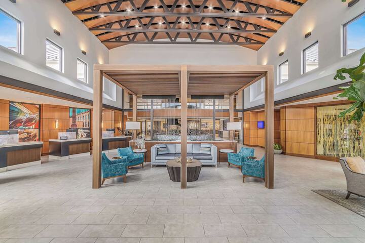 Embassy Suites by Hilton Detroit Metro Airport
