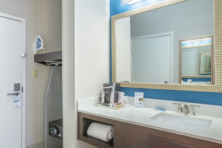 Holiday Inn Express Saint Simons Island by IHG
