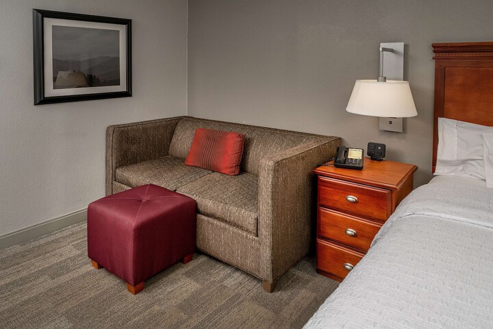 Hampton Inn Charleston-Downtown