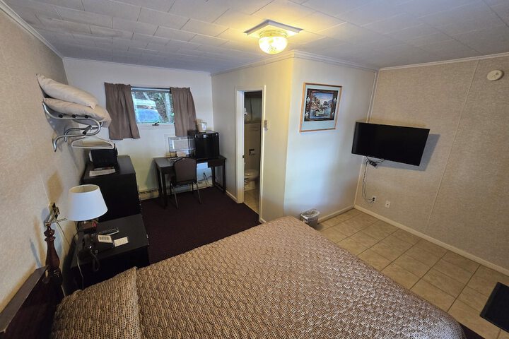 Lake View Motel